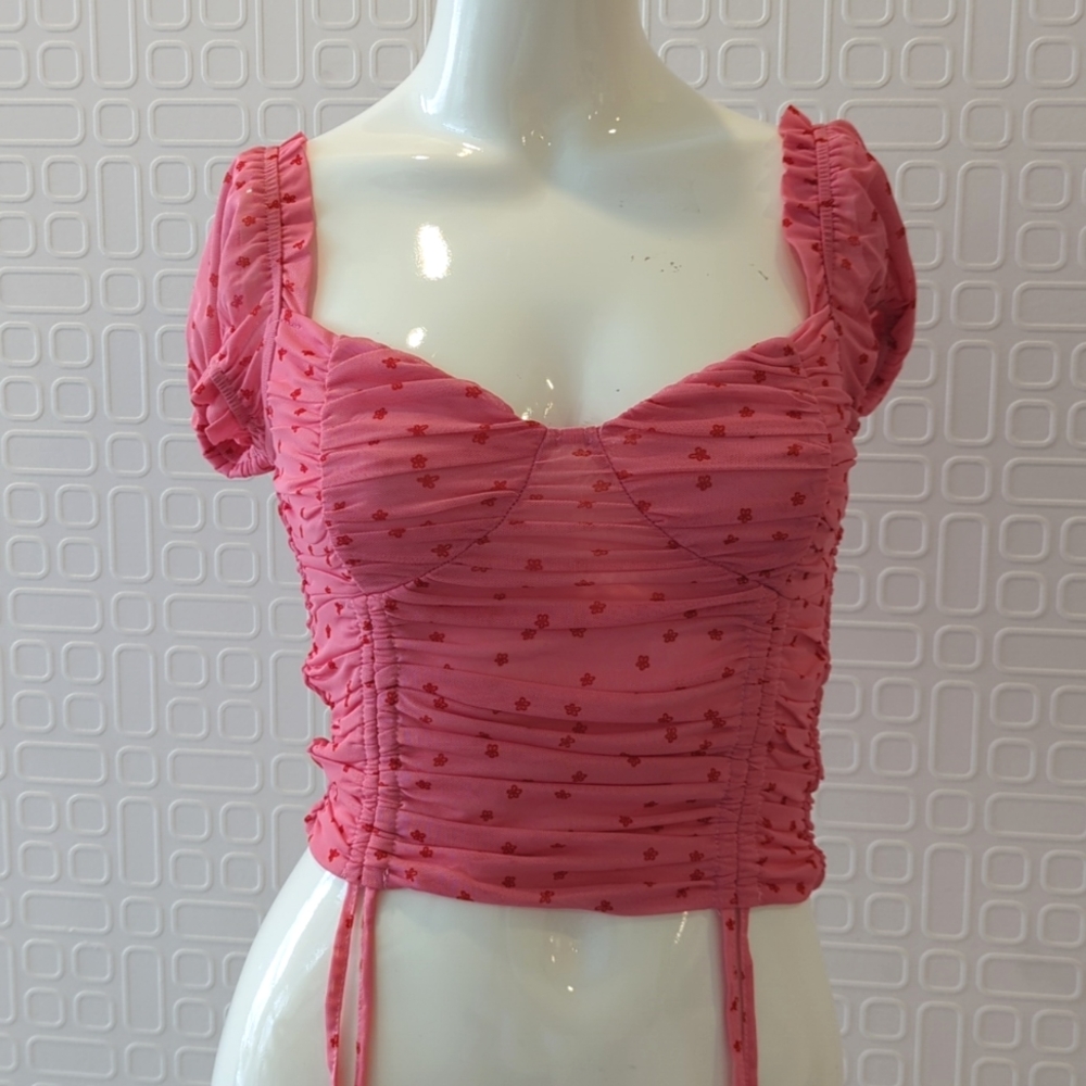 Tiger mist off the shoulder pink crop top size small from